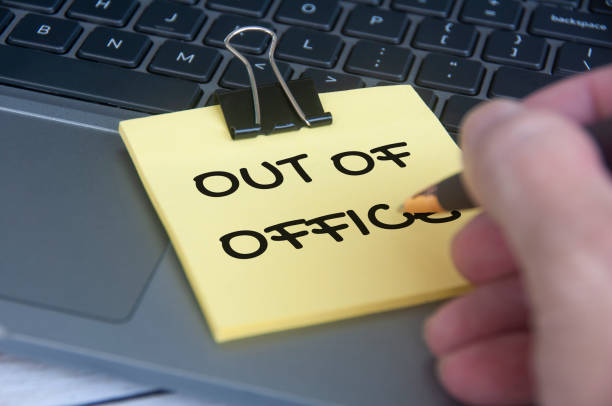 Out Of Office Message: Example And  Tips